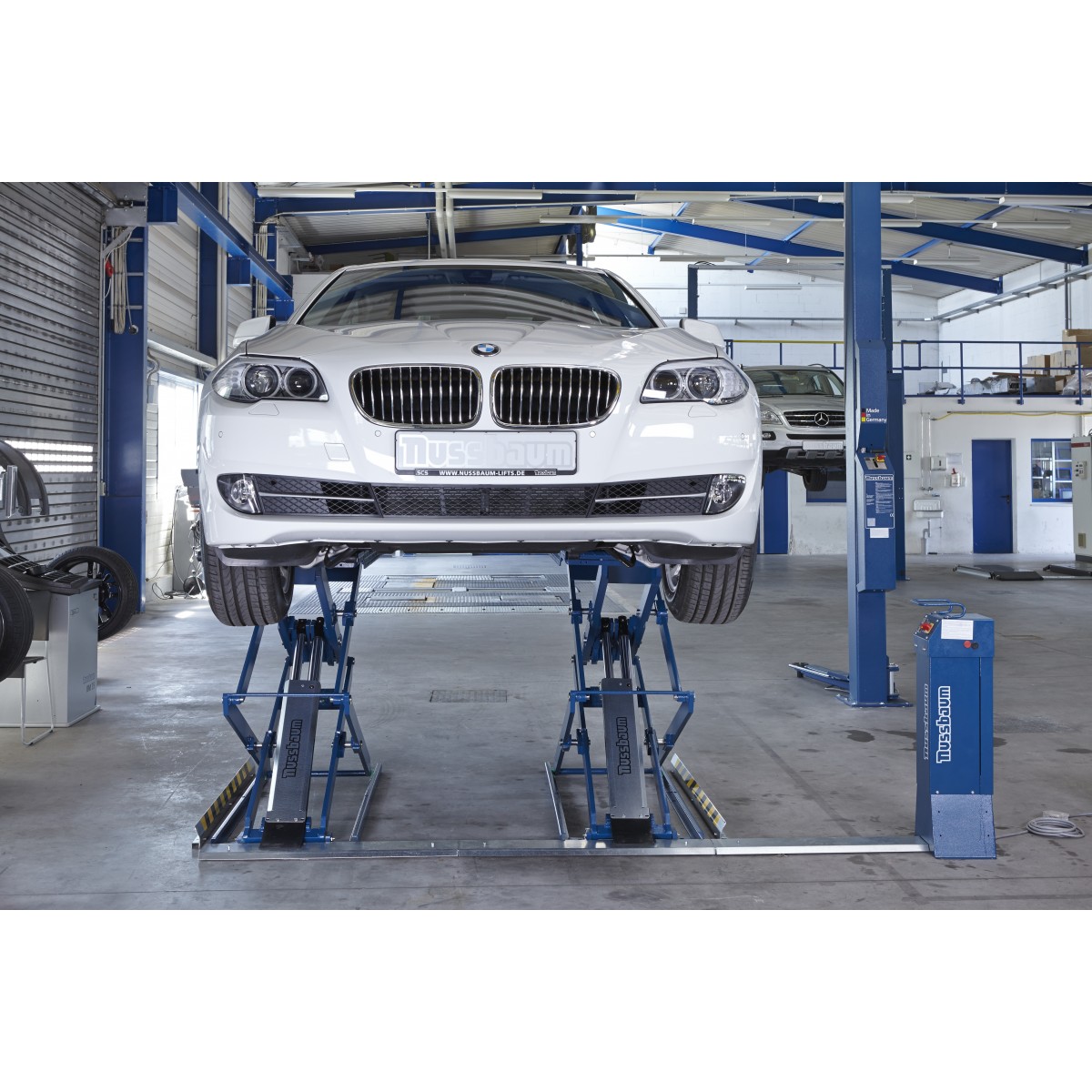 JUMBO LIFT NT 3000 BMW 7